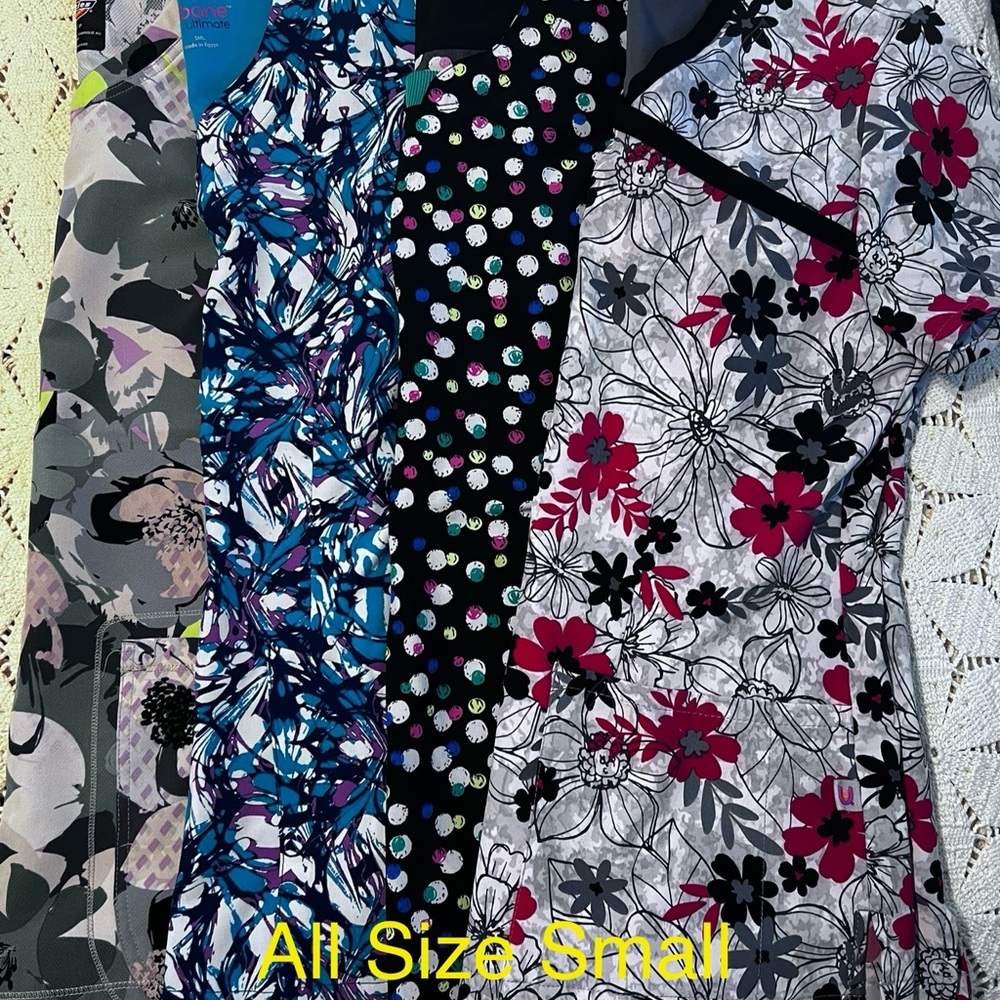 Women’s 12 Scrub Top and 5 Bottoms Lot Size Small Medium